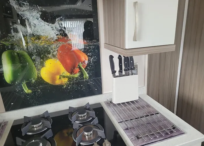 Luxury Caravan 10 Mins To Beach