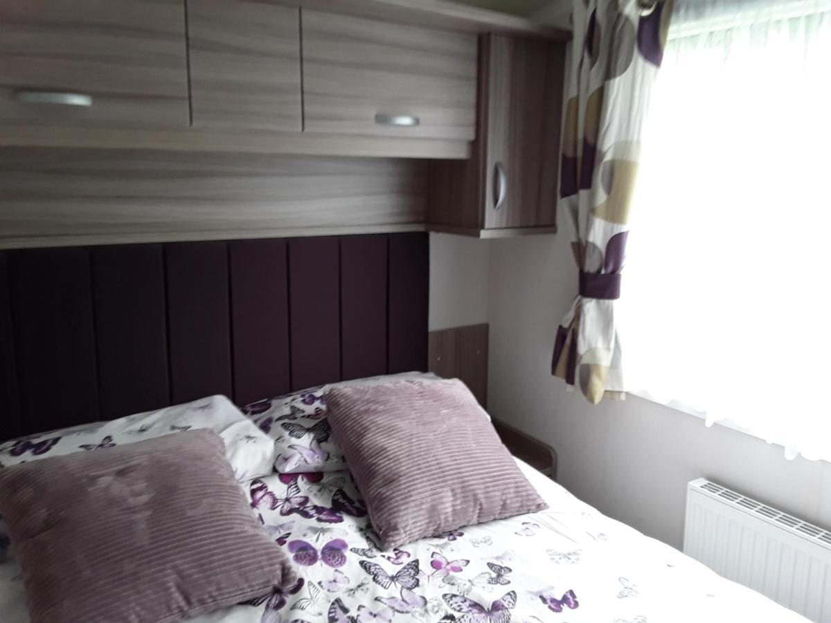 Luxury Caravan 10 Mins To Campsite *